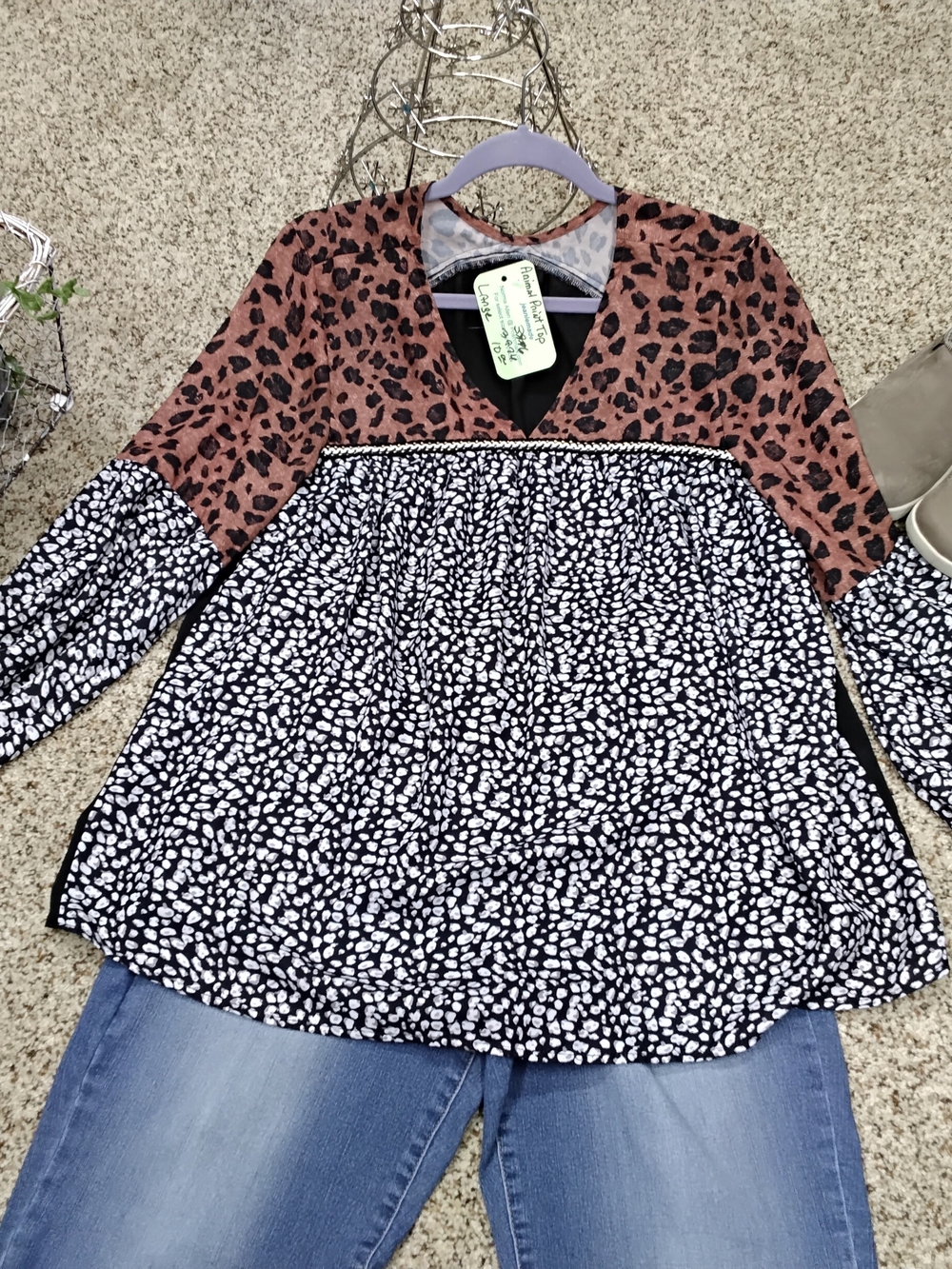3976 Size Large V-Neck Mixed Animal Print Tunic in Brown and Black